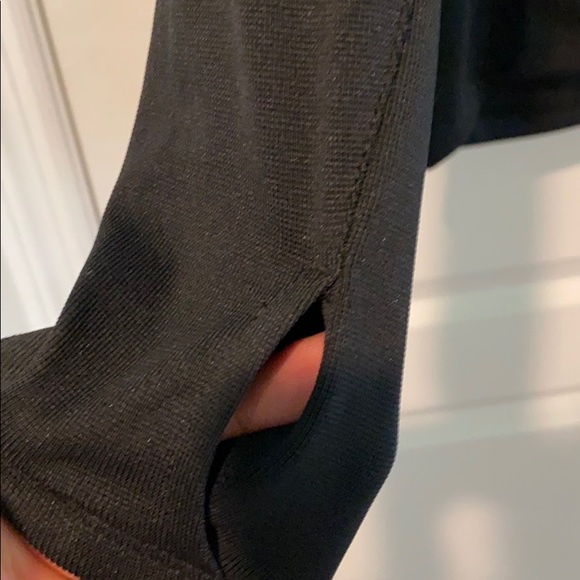 Nike 1/4 Zip Pullover - Picture 4 of 8